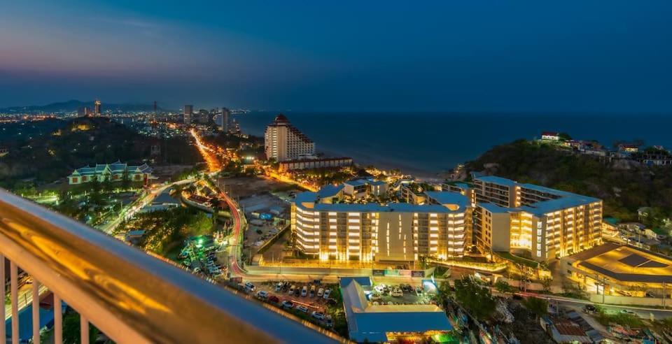Hua Hin Veranda Beachfront Living Exteriör bild